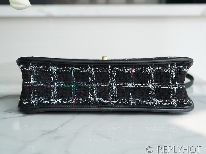 [하이엔드급] 샤넬 스쿨 메모리 백팩 트위드 골드메탈 블랙&화이트 [매장가 1000만원대]