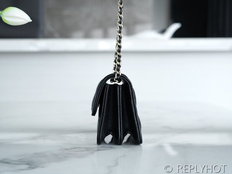 [하이엔드급] 샤넬 체인 리본 미니백 카프스킨 골드메탈 블랙 [매장가 670만원대]