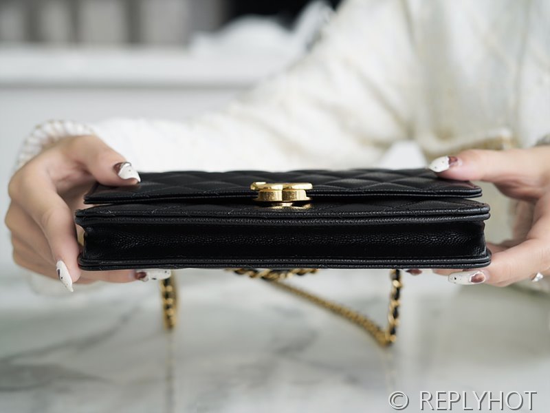 [하이엔드급] 샤넬 로고 탑핸들 woc 체인지갑 카프스킨 골드메탈 블랙 [매장가 500만원대]