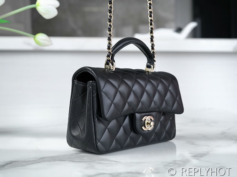 [하이엔드급] 샤넬 탑핸들 뉴미니백 램스킨 골드메탈 블랙 [매장가 900만원대]