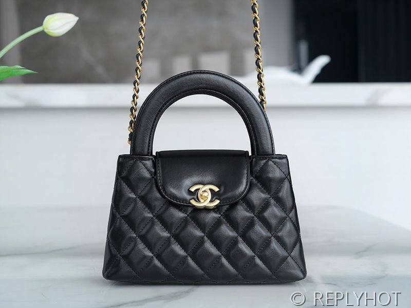 [하이엔드급] 샤넬 탑핸들 켈리백 카프스킨 골드메탈 블랙 [매장가 650만원대]