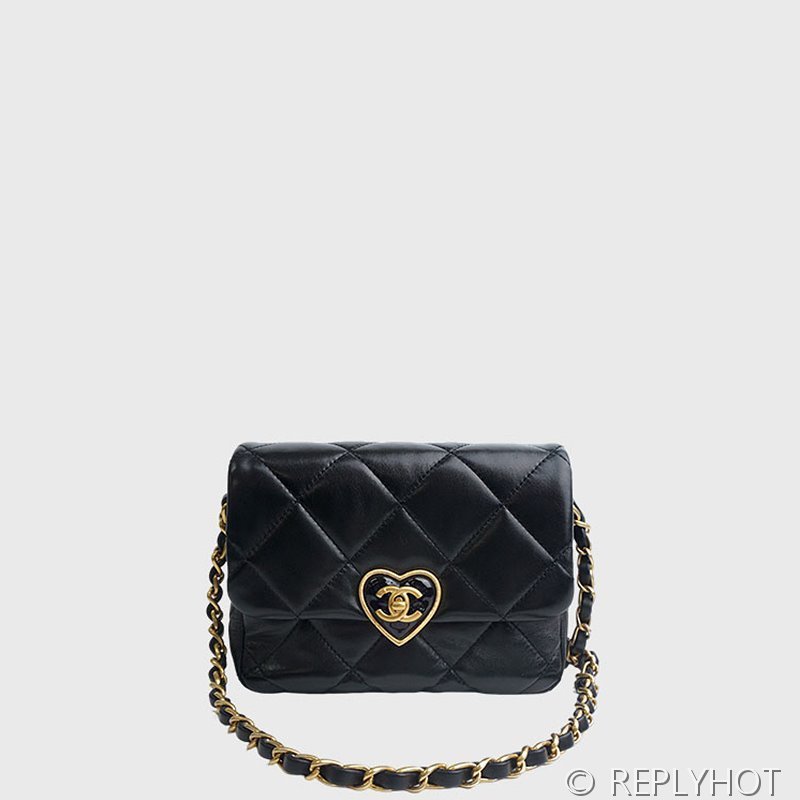 [하이엔드급] 샤넬 하트 로고 미니백 램스킨 골드메탈 블랙 [매장가 900만원대]