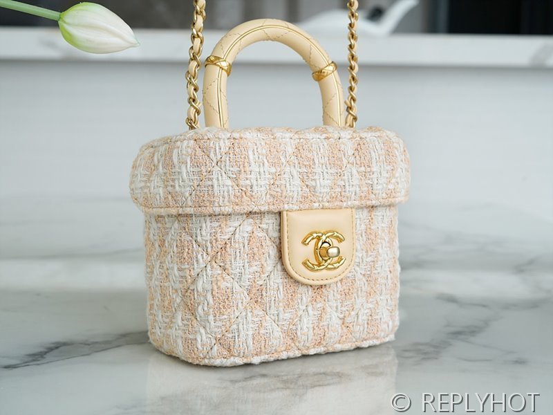 [하이엔드급] 샤넬 트위드 코스메틱 케이스 [매장가 700만원대]