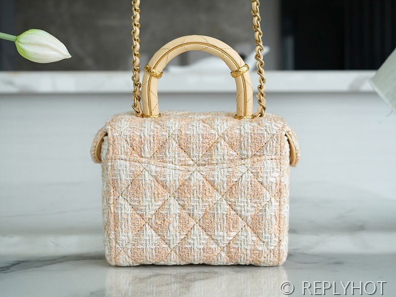 [하이엔드급] 샤넬 트위드 코스메틱 케이스 [매장가 700만원대]