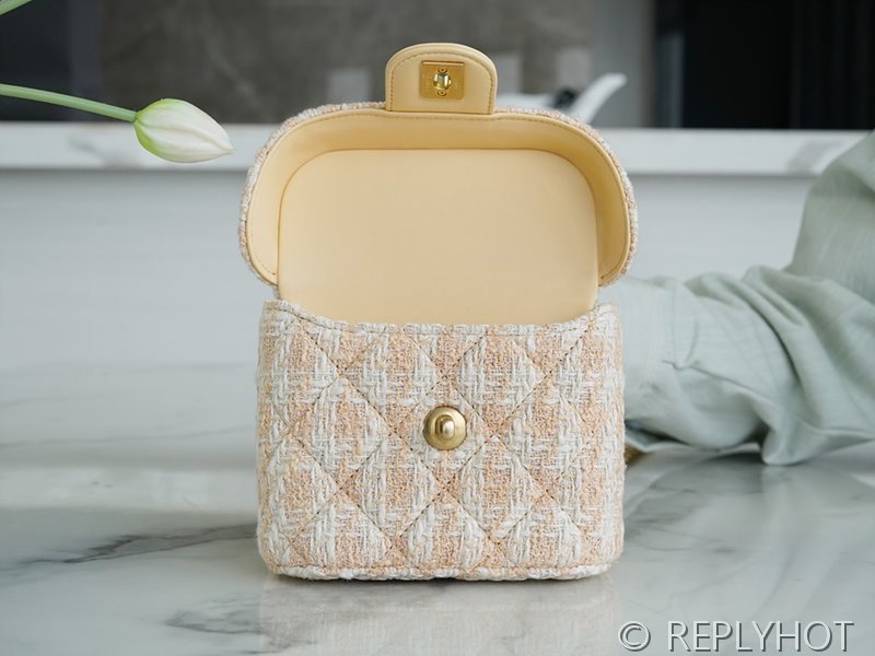 [하이엔드급] 샤넬 트위드 코스메틱 케이스 [매장가 700만원대]