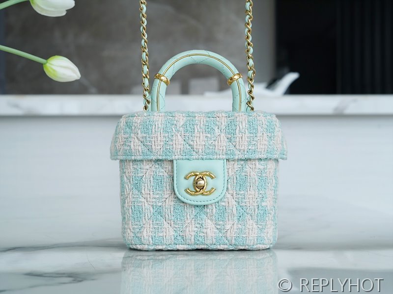 [하이엔드급] 샤넬 트위드 코스메틱 케이스 [매장가 700만원대]