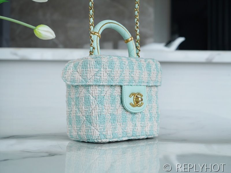 [하이엔드급] 샤넬 트위드 코스메틱 케이스 [매장가 700만원대]