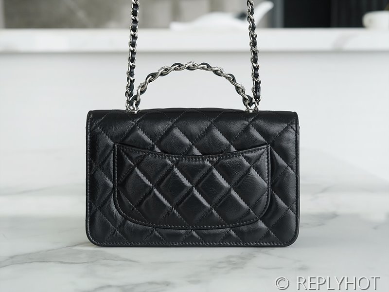 [하이엔드급] 샤넬 CC로고 탑핸들 체인 달린 미니백 [매장가 637만원대]