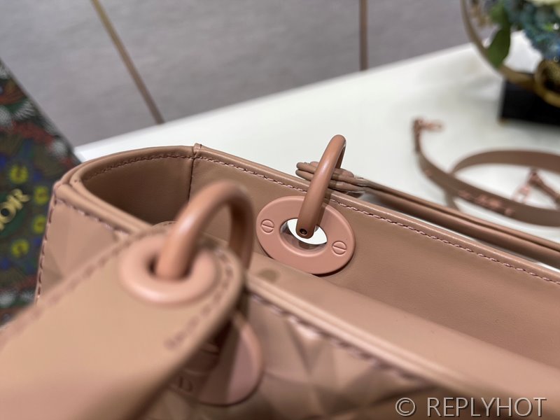 디올 Lady Dior My ABCDior 스몰 백 / 핑크 다이아몬드퀄팅 [매장가840만원대]