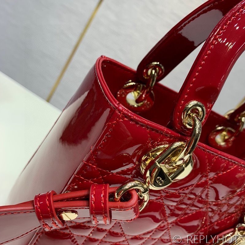 디올 Lady Dior My ABCDior 스몰 백 / 체리레드 페이턴트 [매장가840만원대]