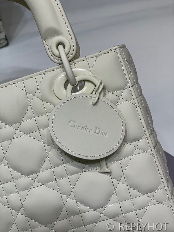 디올 Lady Dior My ABCDior 스몰 백 / 울트라매트 화이트 [매장가840만원대]