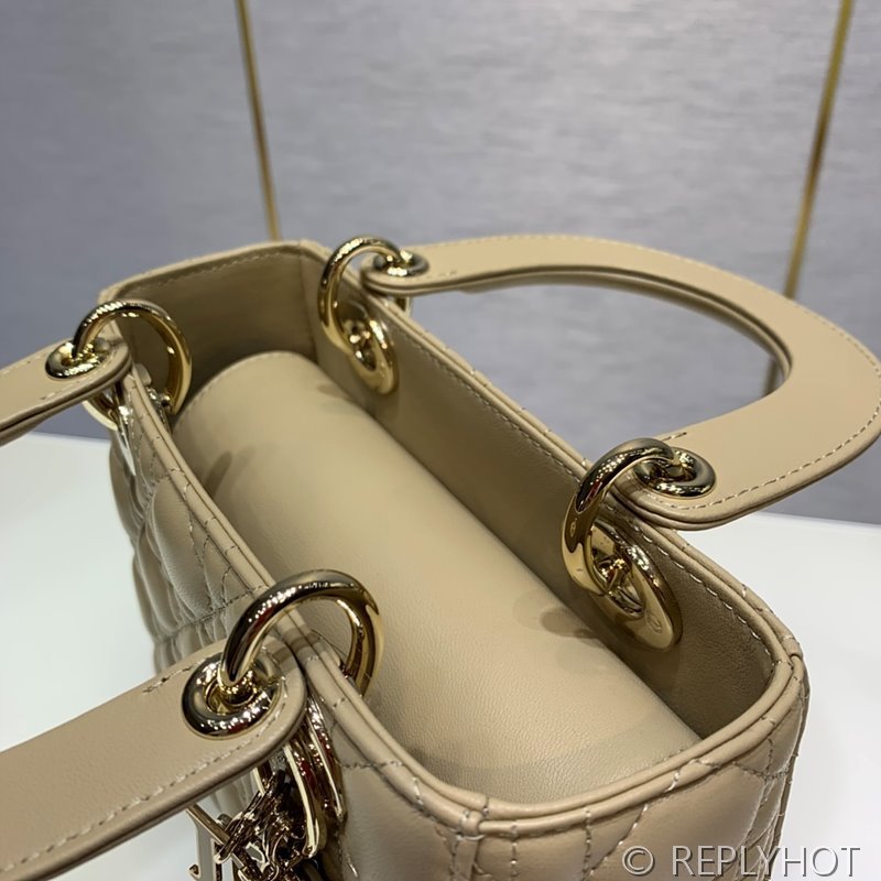 디올 Lady Dior My ABCDior 스몰 백 / 비스킷 에나멜 [매장가840만원대]