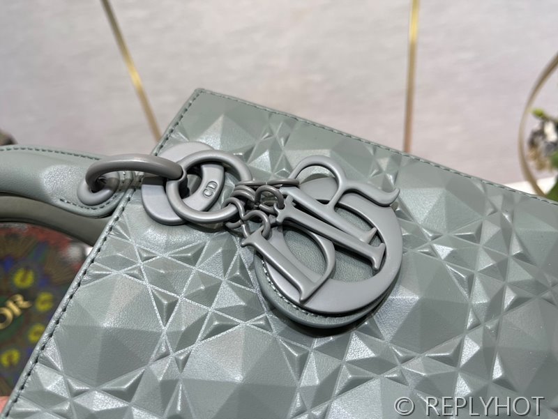디올 Lady Dior My ABCDior 스몰 백 / 그레이 다이아몬드퀄팅 [매장가840만원대]