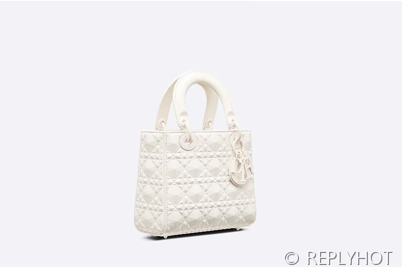 디올 Lady Dior My ABCDior 스몰 백 / 화이트 다이아몬드퀄팅 [매장가840만원대]