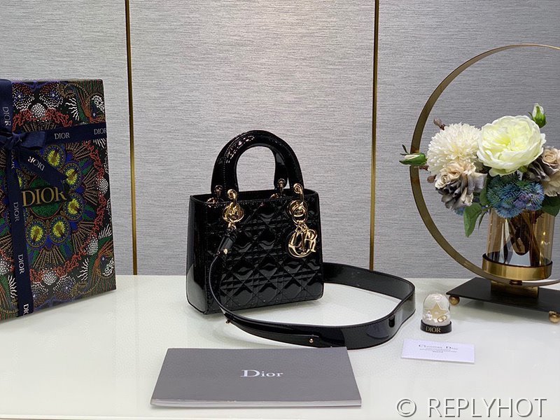 디올 Lady Dior My ABCDior 스몰 백 / 블랙페이턴트 [매장가840만원대]