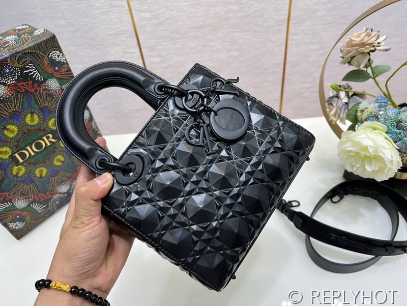 디올 Lady Dior My ABCDior 스몰 백 / 블랙 다이아몬드퀄팅 [매장가840만원대]