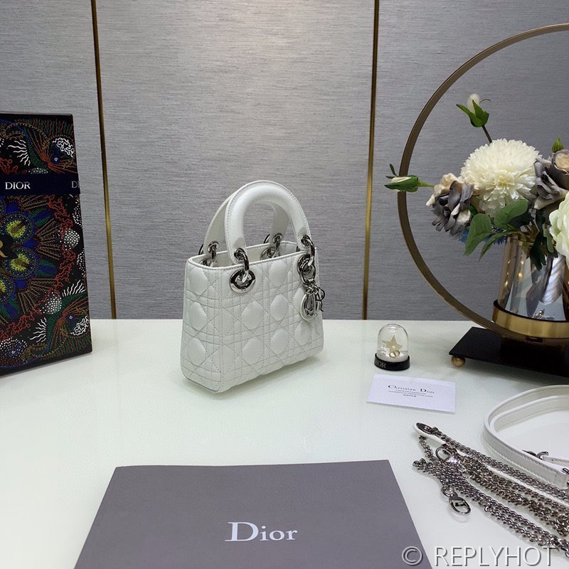 디올 Lady Dior 미니 백 / 화이트실버 [매장가750만원대]