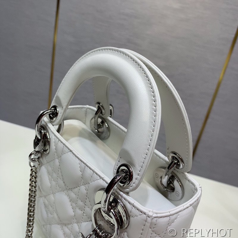 디올 Lady Dior 미니 백 / 화이트실버 [매장가750만원대]