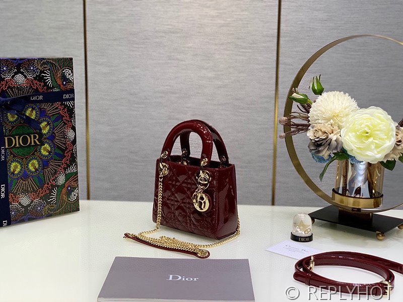 디올 Lady Dior 미니 백 / 버건디 페이턴트 [매장가750만원대]