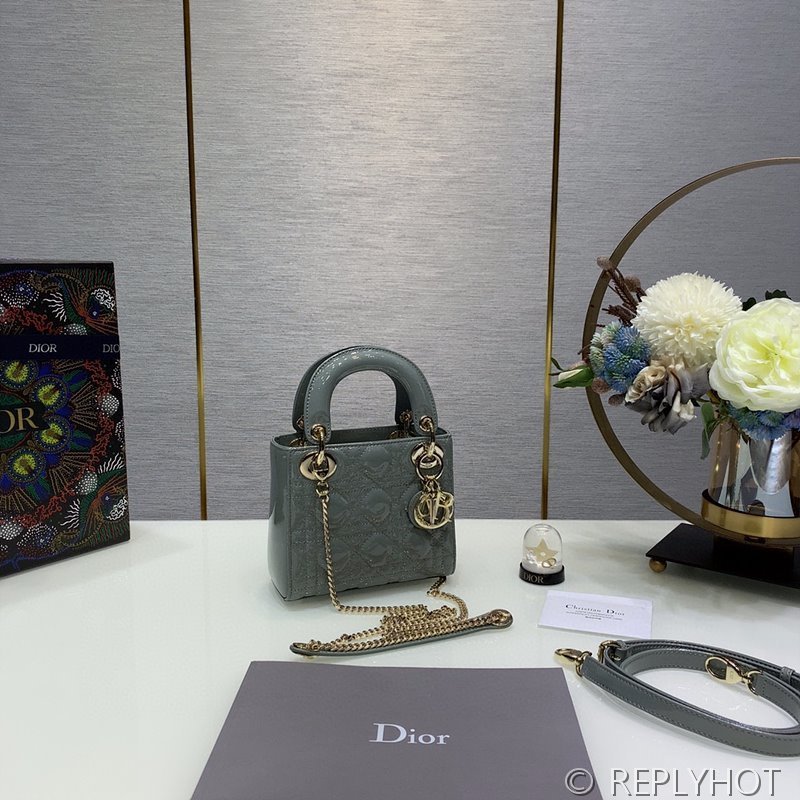 디올 Lady Dior 미니 백 / 스톤그레이 페이턴트 [매장가750만원대]