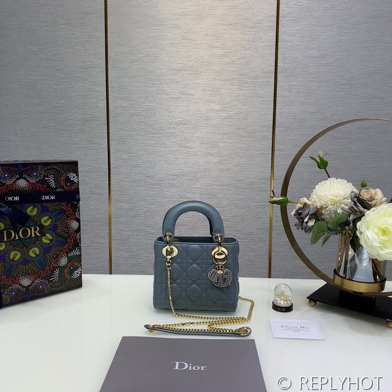 디올 Lady Dior 미니 백 / 데님블루 에나멜 [매장가750만원대]
