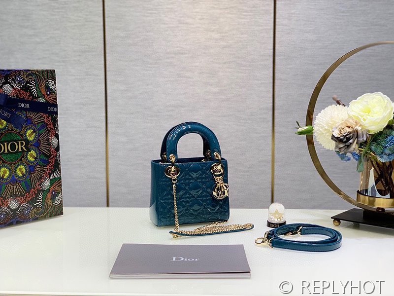 디올 Lady Dior 미니 백 / 네이비블루 페이턴트 [매장가750만원대]