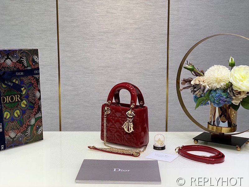 디올 Lady Dior 미니 백 / 체리레드페이턴트 [매장가750만원대]