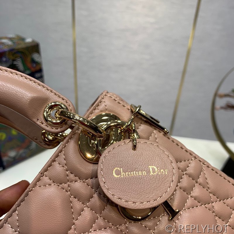 디올 Lady Dior 미니 백 / 블러쉬핑크 [매장가750만원대]