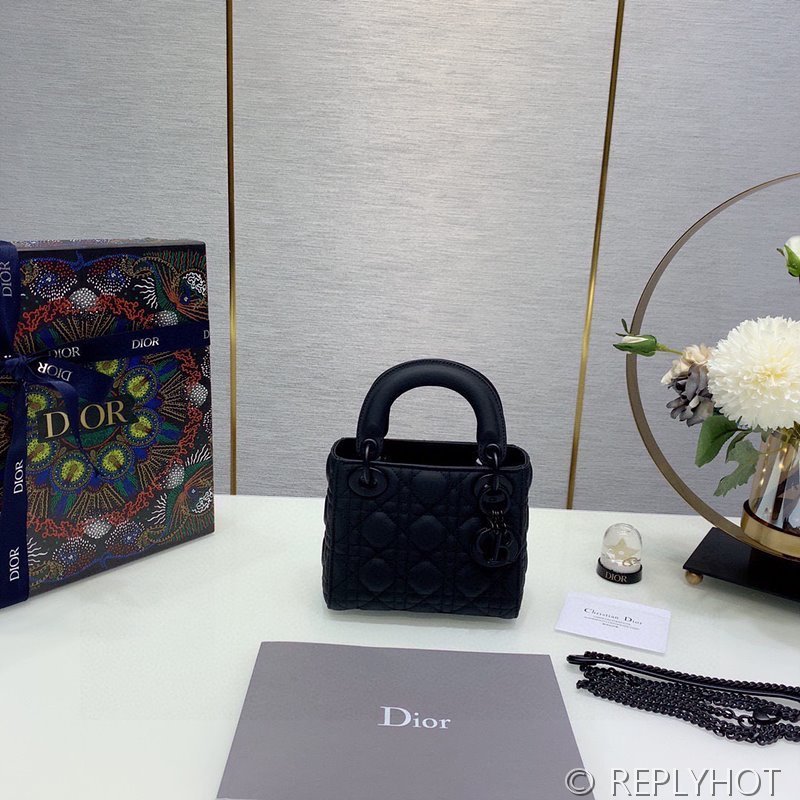 디올 Lady Dior 미니 백 / 울트라매트 블랙 [매장가750만원대]