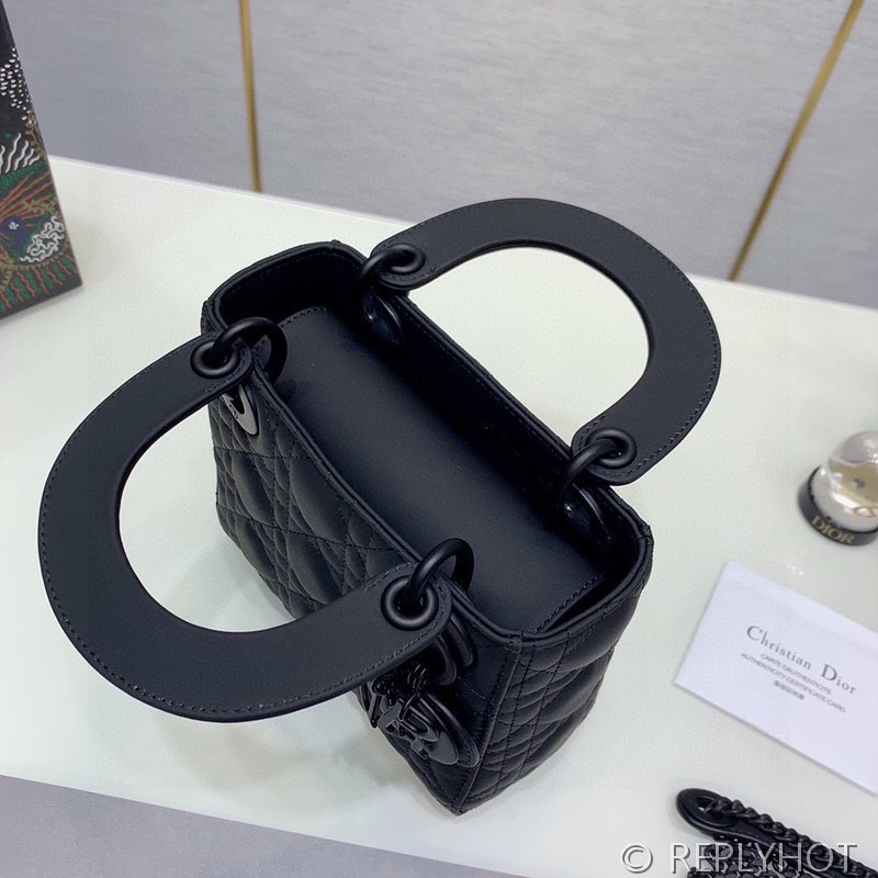 디올 Lady Dior 미니 백 / 울트라매트 블랙 [매장가750만원대]