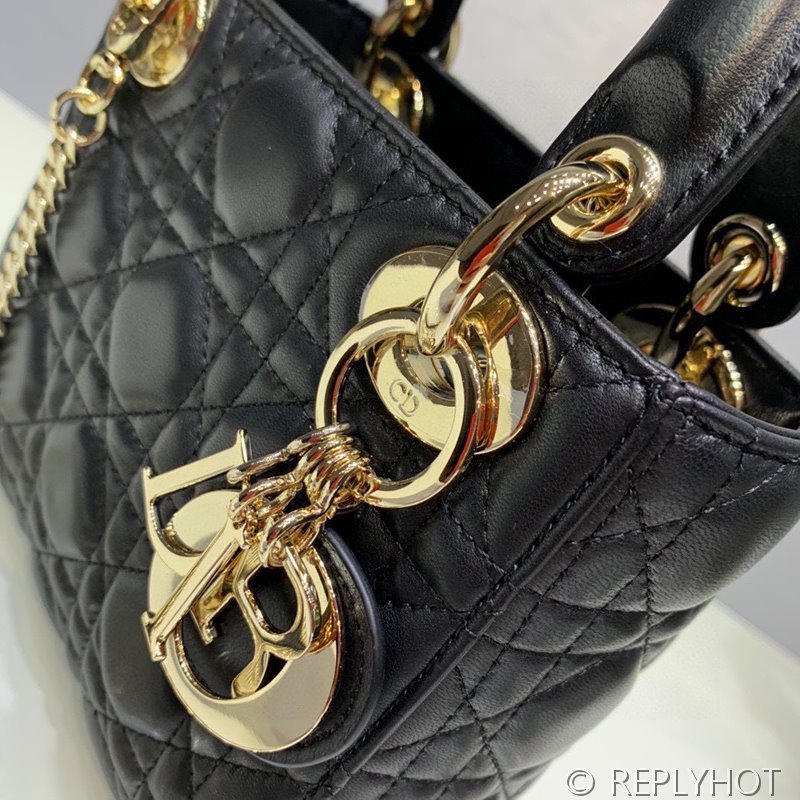 디올 Lady Dior 미니 백 / 블랙 [매장가750만원대]