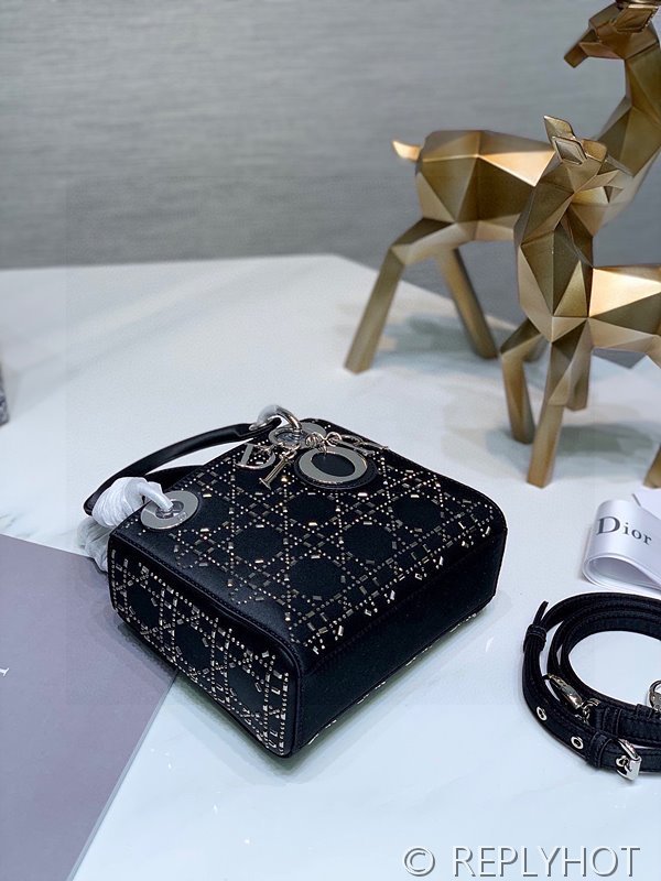 디올 Lady Dior 미니 백 / 라인스톤 블랙 [매장가750만원대]