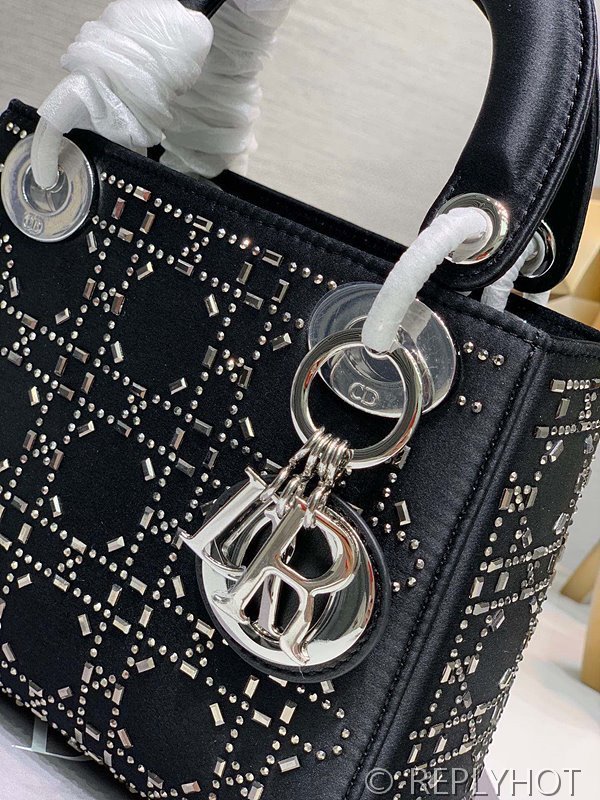 디올 Lady Dior 미니 백 / 라인스톤 블랙 [매장가750만원대]