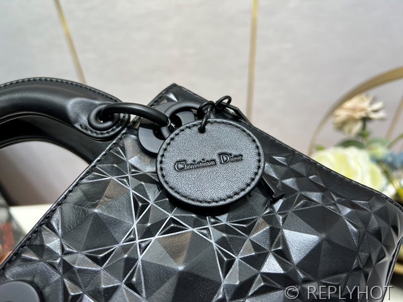 디올 Lady Dior 미니 백 / 블랙 다이아몬드퀄팅 [매장가750만원대]