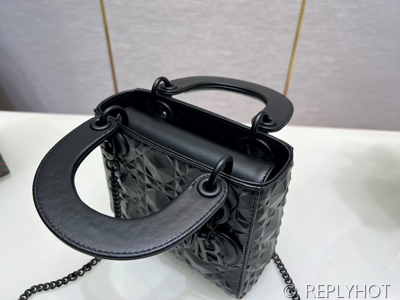 디올 Lady Dior 미니 백 / 블랙 다이아몬드퀄팅 [매장가750만원대]