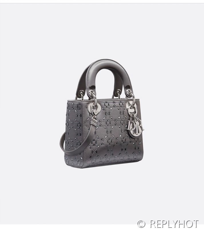 디올 Lady Dior 미니 백 / 라인스톤그레이 [매장가750만원대]