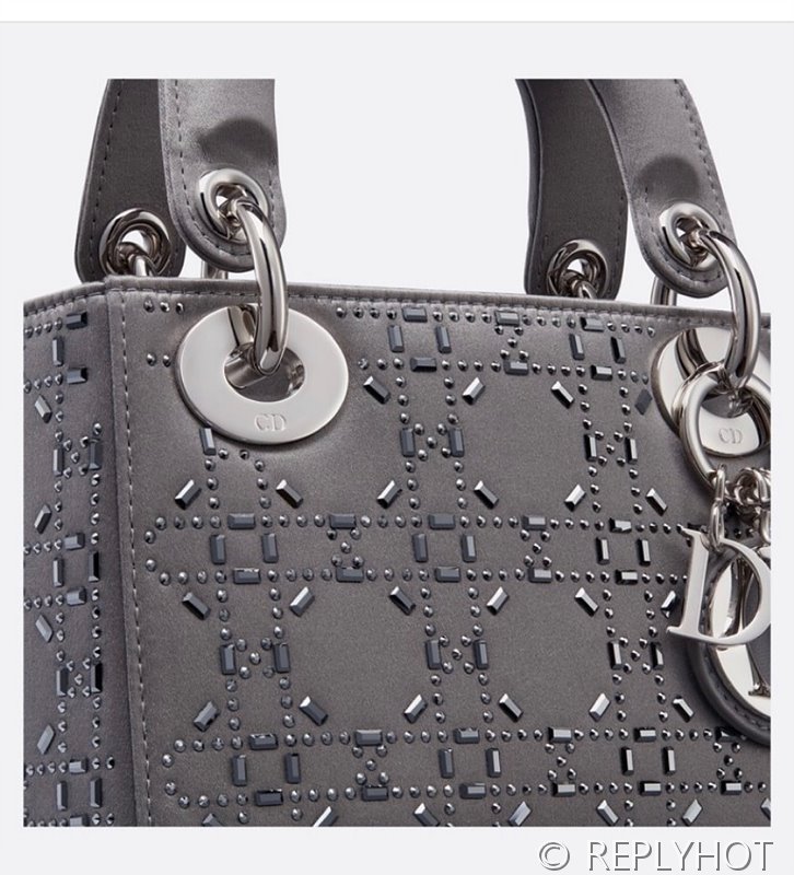 디올 Lady Dior 미니 백 / 라인스톤그레이 [매장가750만원대]