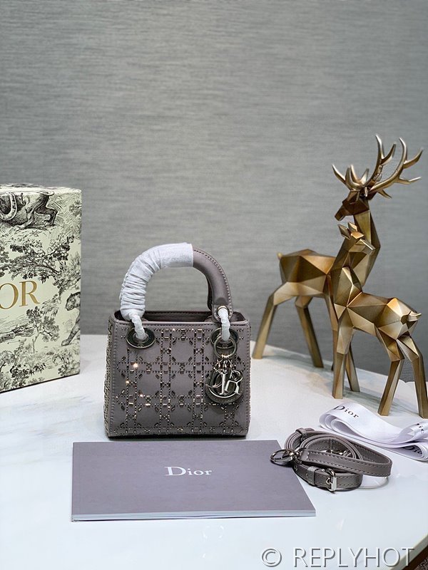 디올 Lady Dior 미니 백 / 라인스톤그레이 [매장가750만원대]