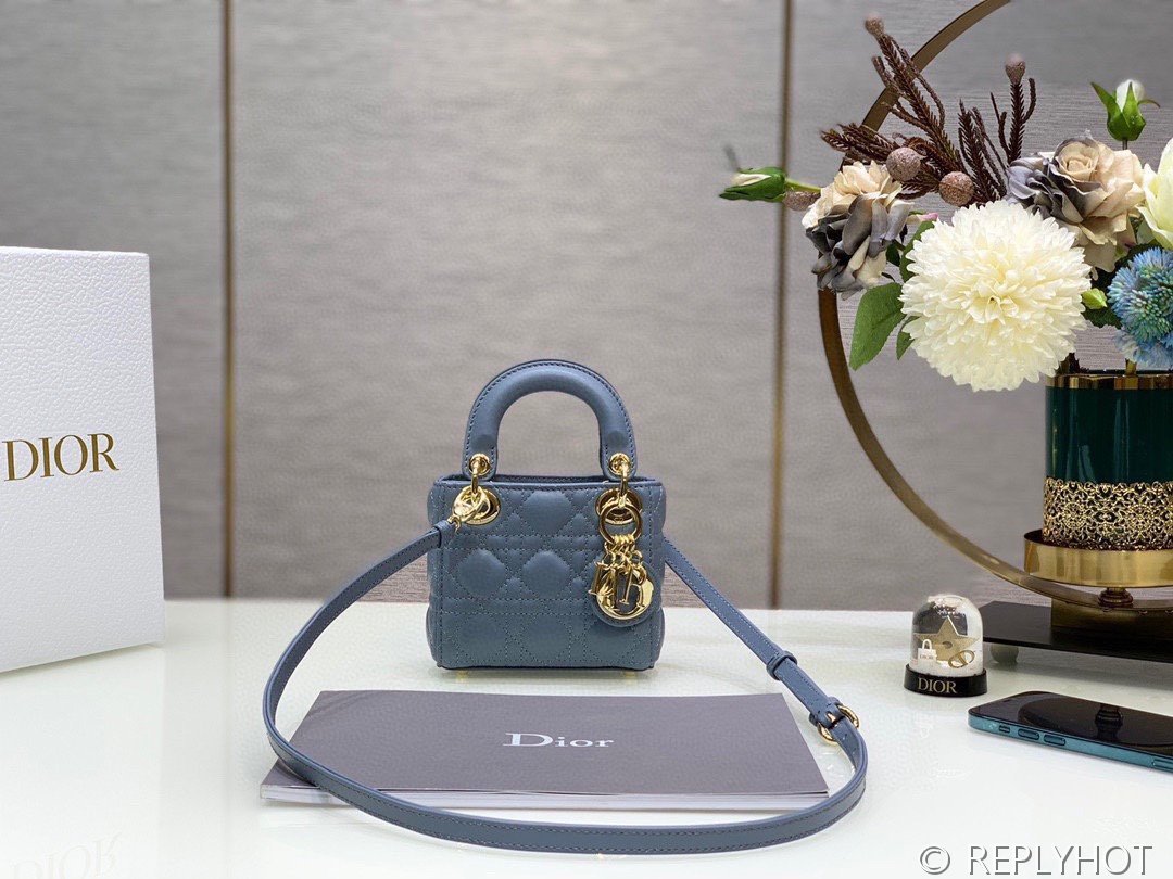 디올 Lady Dior 마이크로 백 / 헤이즈블루 [매장가540만원대]