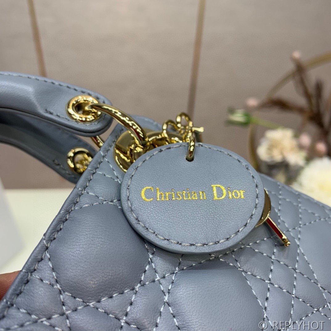 디올 Lady Dior 마이크로 백 / 헤이즈블루 [매장가540만원대]
