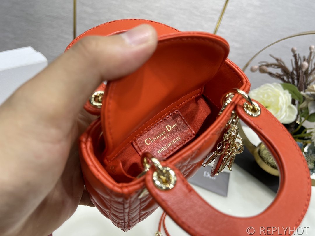 디올 Lady Dior 마이크로 백 / 오렌지레드 [매장가540만원대]