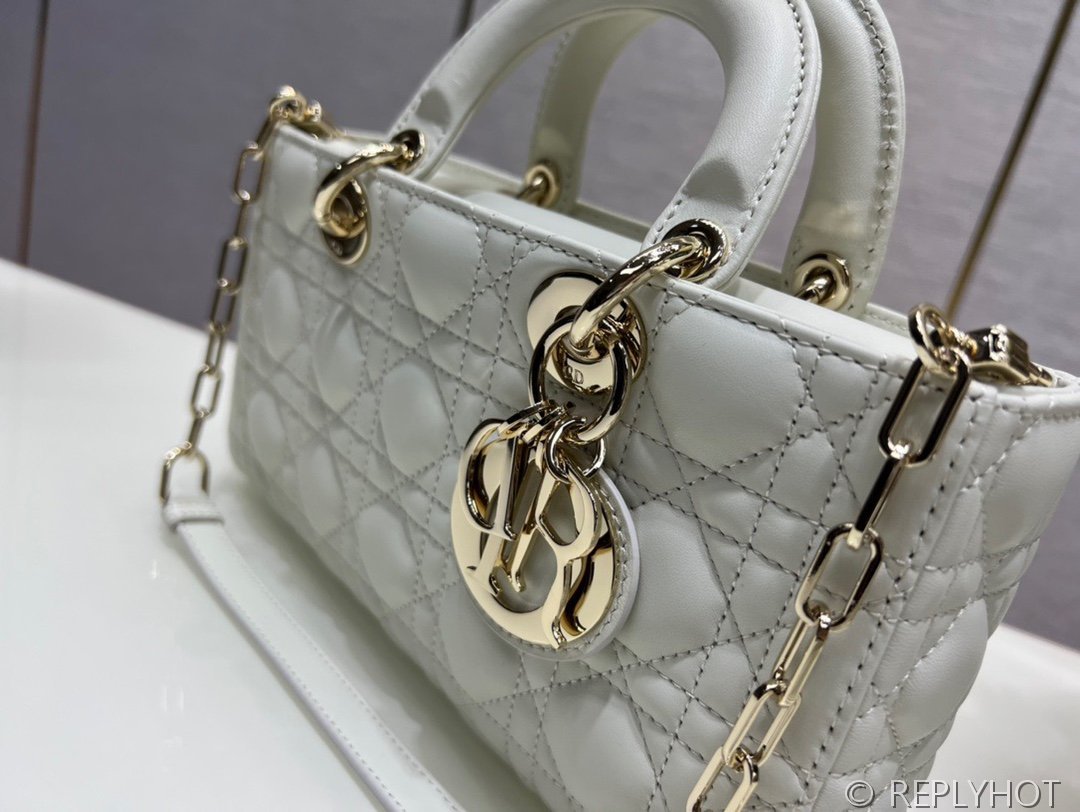 디올 Lady D-Joy 미디움 백 / 화이트 [매장가740만원대]