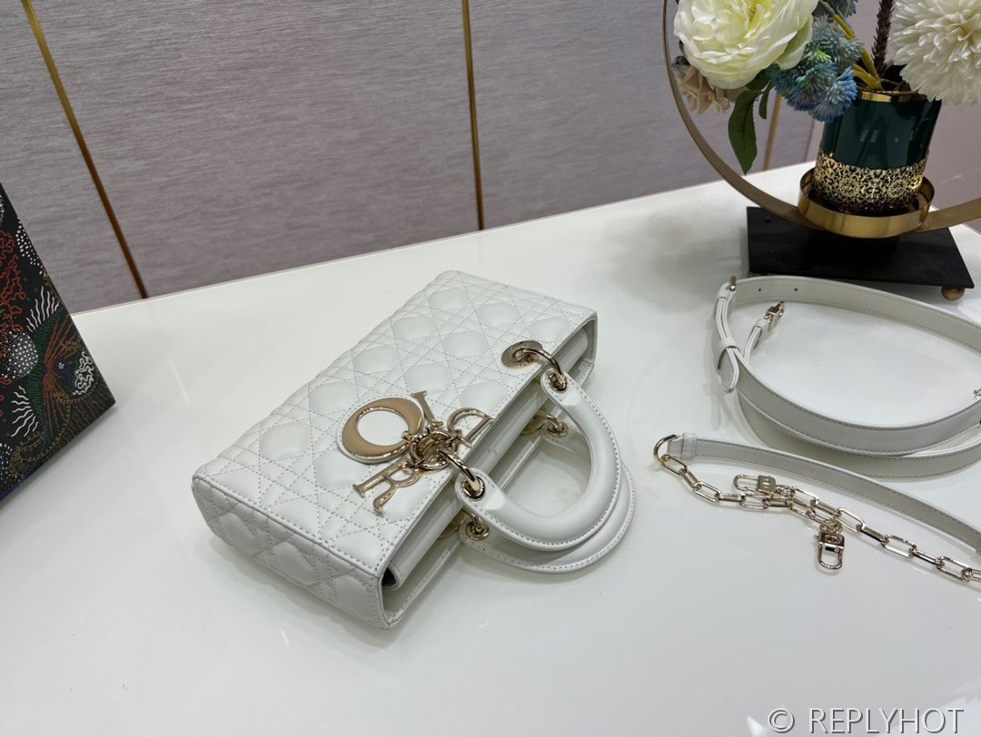 디올 Lady D-Joy 미디움 백 / 화이트 [매장가740만원대]