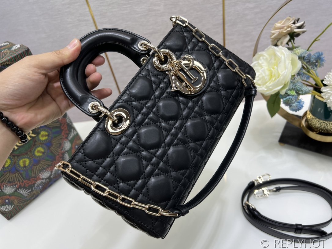 디올 Lady D-Joy 미디움 백 / 블랙 [매장가740만원대]