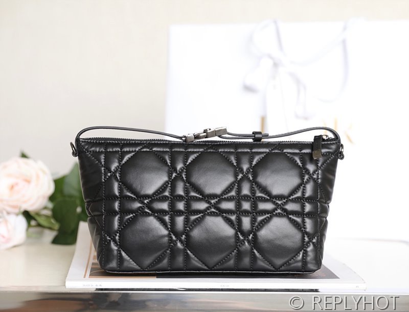 디올 노마드 파우치백 / 블랙 [매장가 350만원대]