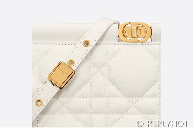 디올 카로 콜 누아르 체인 클러치 / 화이트 [매장가 490만원대]