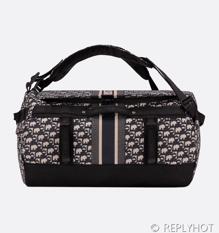 디올 DiorTravel 라지 백팩 [매장가 455만원대]