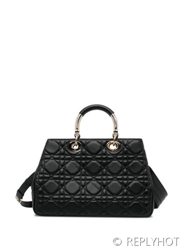 디올 Lady 95.22 백 블랙 [매장가 830만원대]