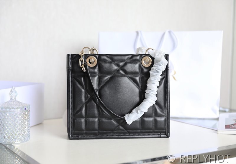 디올 에센셜 Book Tote 토트 백 스몰 / 블랙 [매장가560만원대]