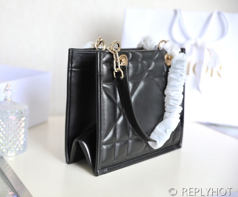 디올 에센셜 Book Tote 토트 백 스몰 / 블랙 [매장가560만원대]